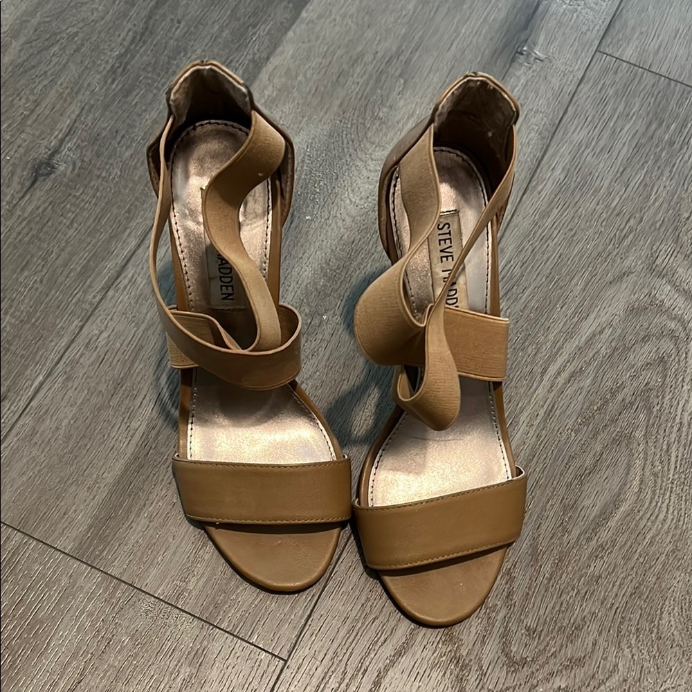 Steve Madden Tan Strappy Heels